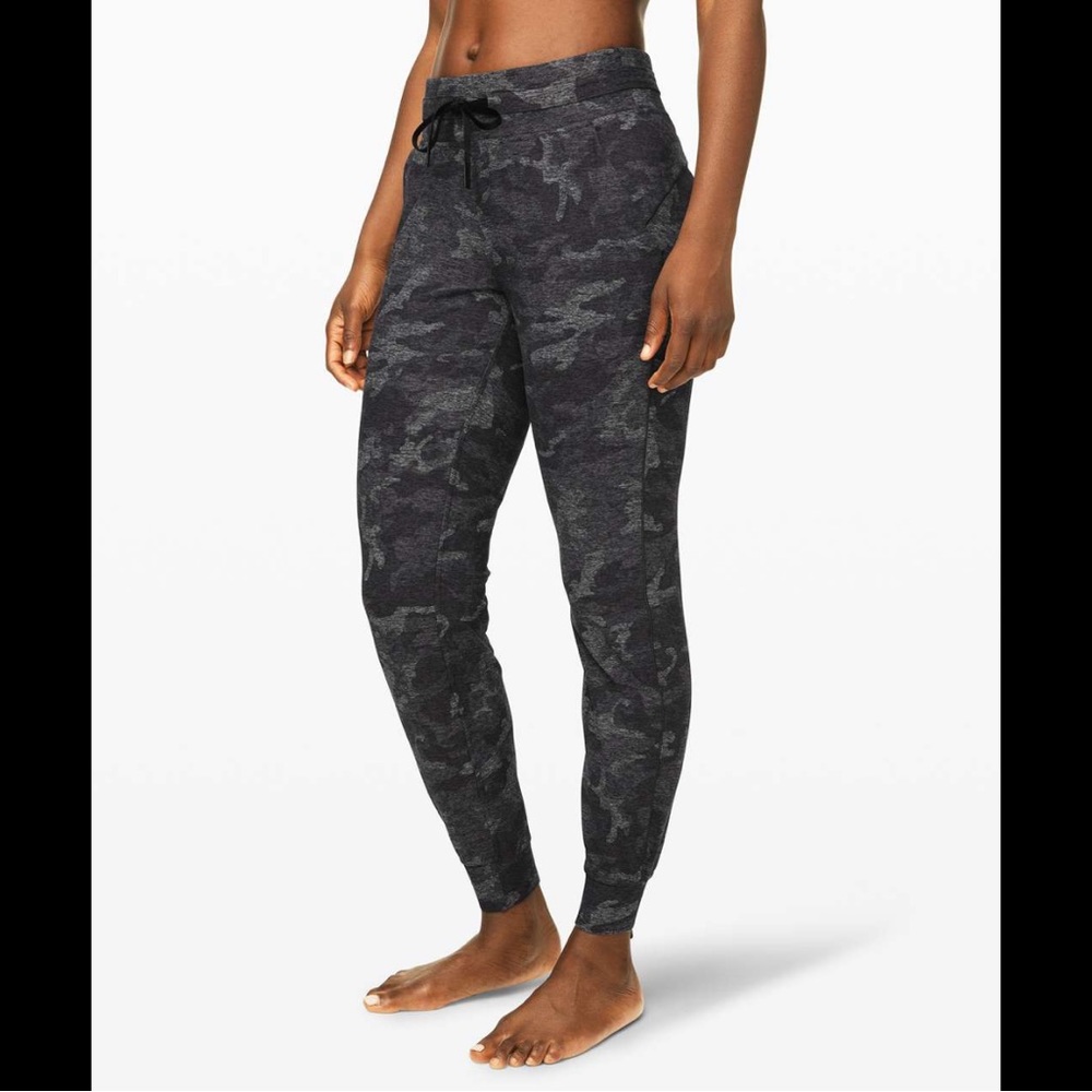 Lululemon Athletica Black Camo Joggers Ready to Rulu